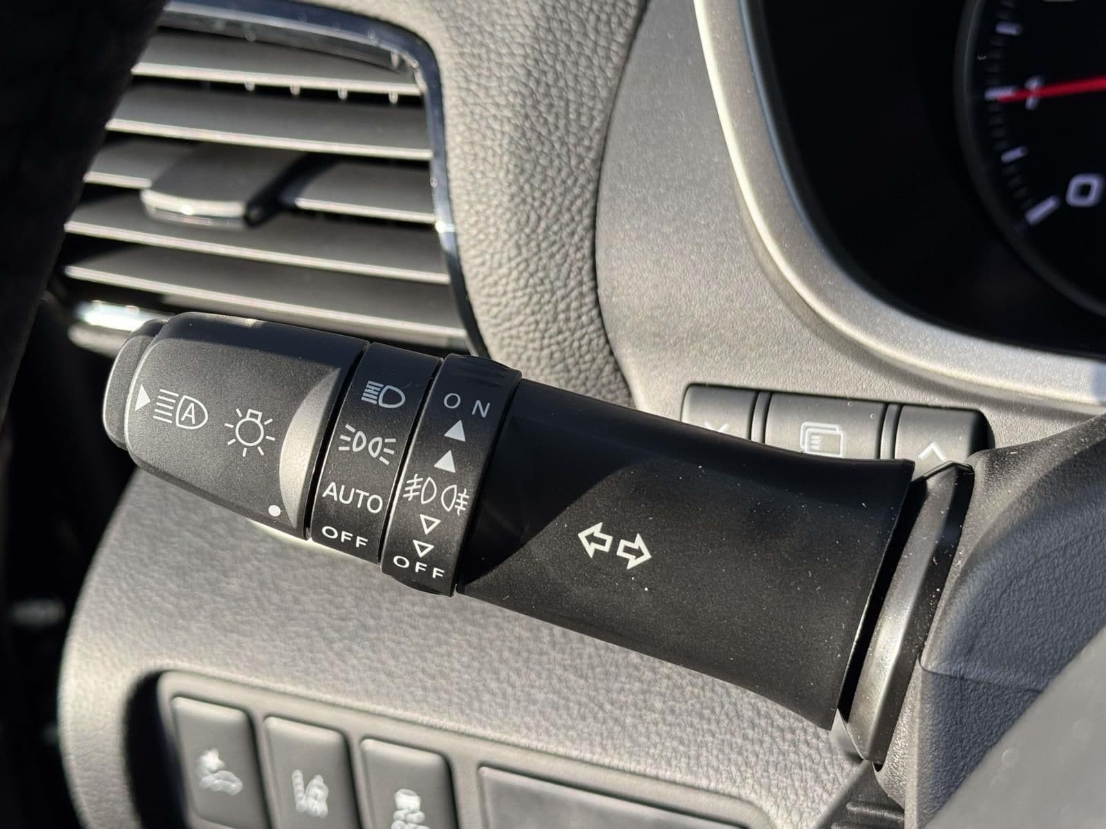 2026 Mitsubishi Eclipse Cross SE - Photo 17