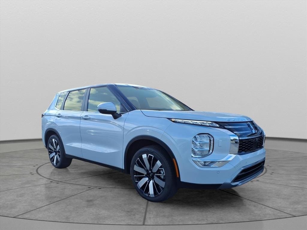 New 2025 Mitsubishi Outlander SE SUV