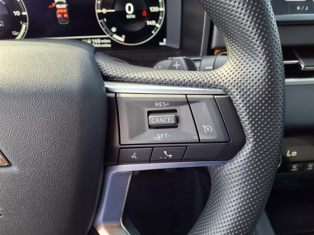 2025 Mitsubishi Outlander Plug-in Hybrid ES - Photo 16