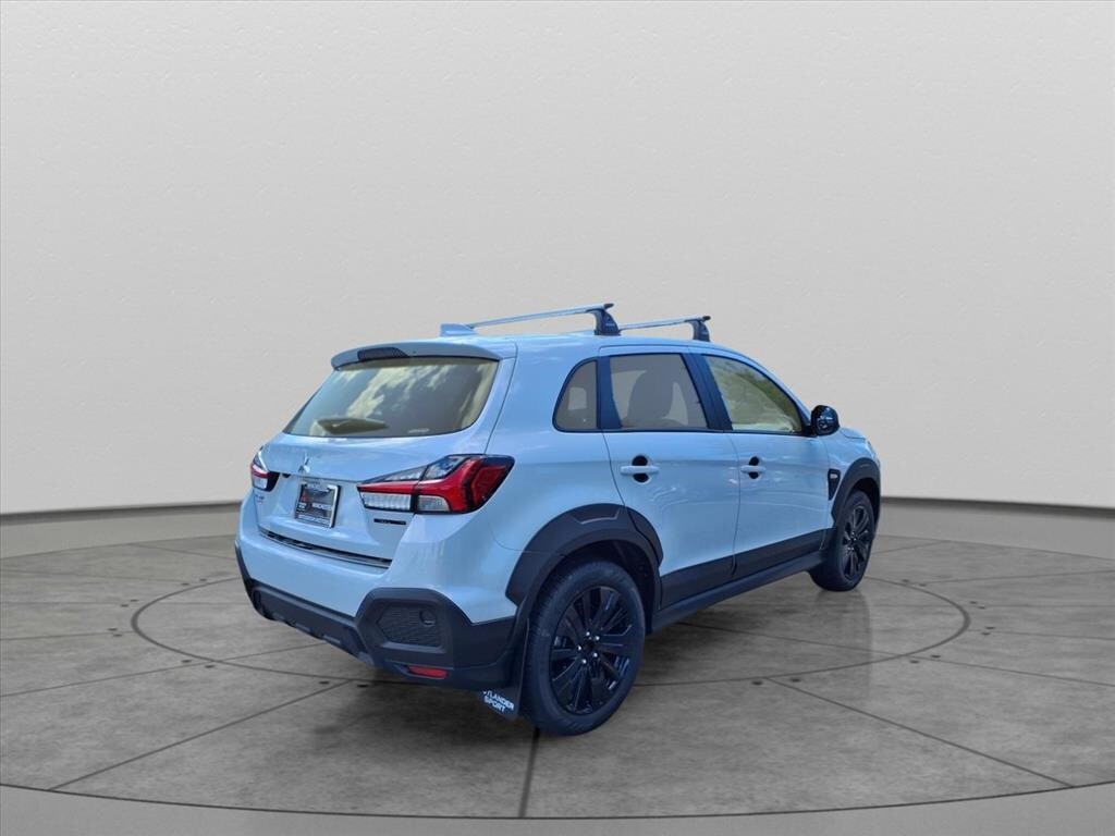 2025 Mitsubishi Outlander Sport ES SE LE photo 3