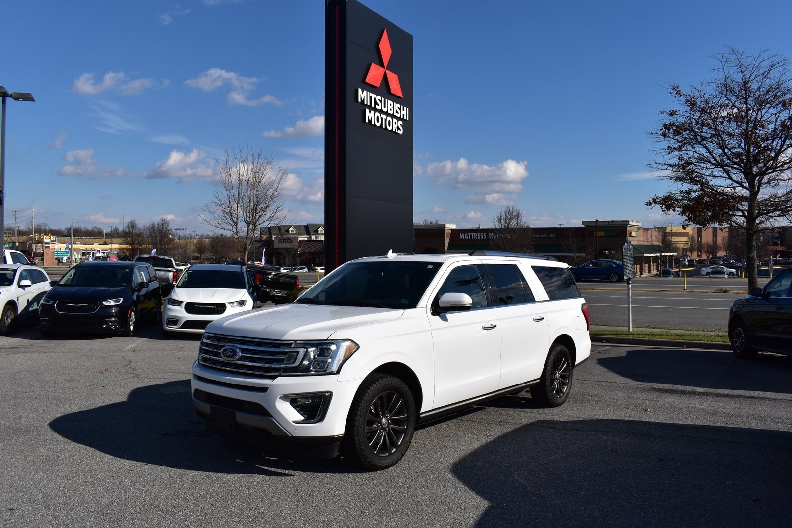 2020 Ford Expedition Limited's photo