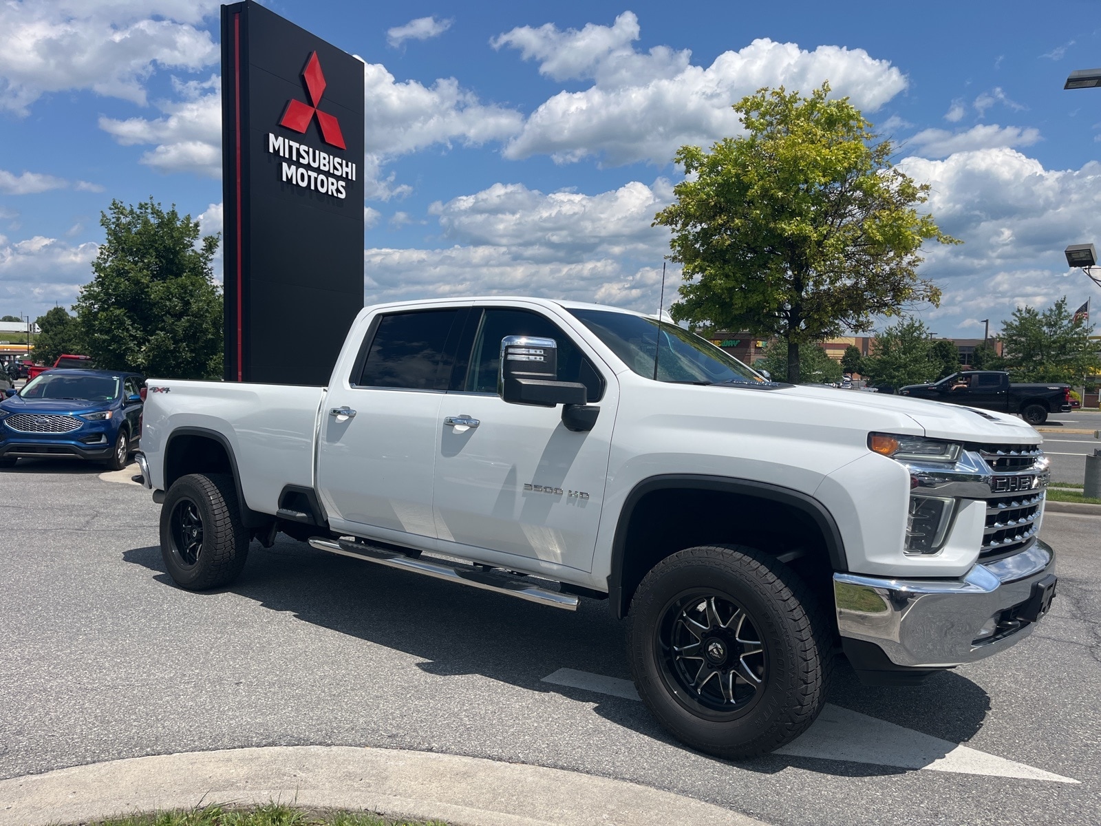 Used 2022 Chevrolet Silverado 3500HD LTZ with VIN 1GC4YUEY1NF303065 for sale in Winchester, VA