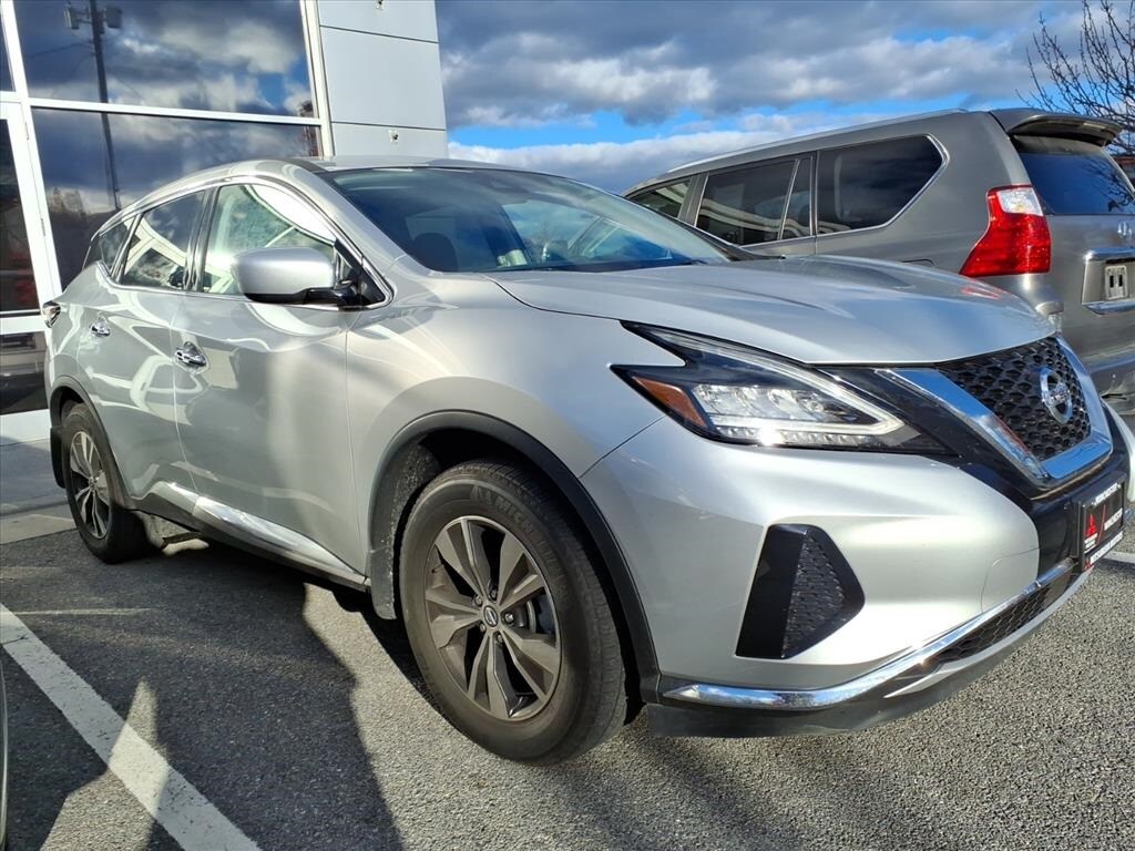 2022 Nissan Murano S photo 2