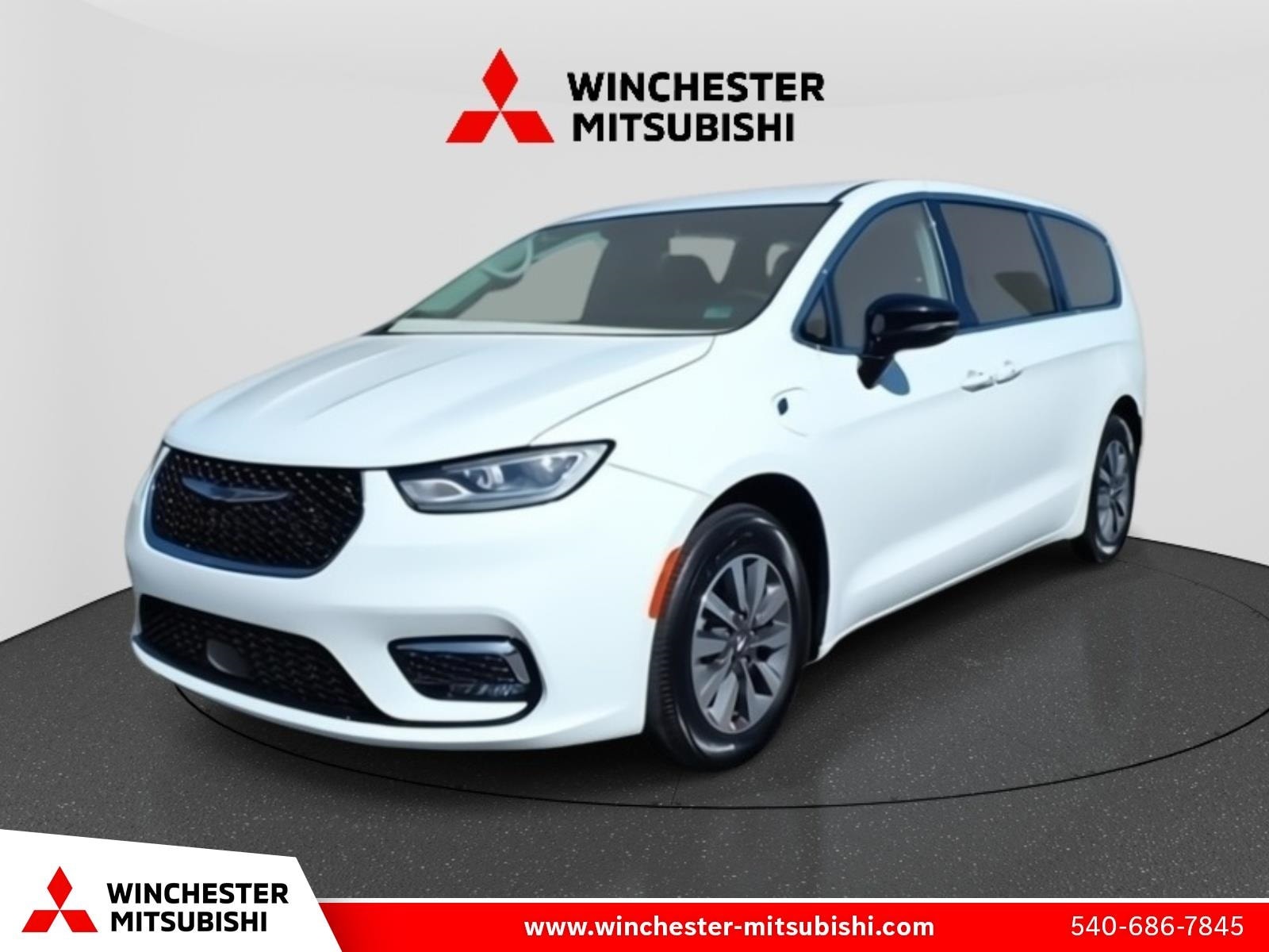 2024 Chrysler Pacifica PHEV Select's photo