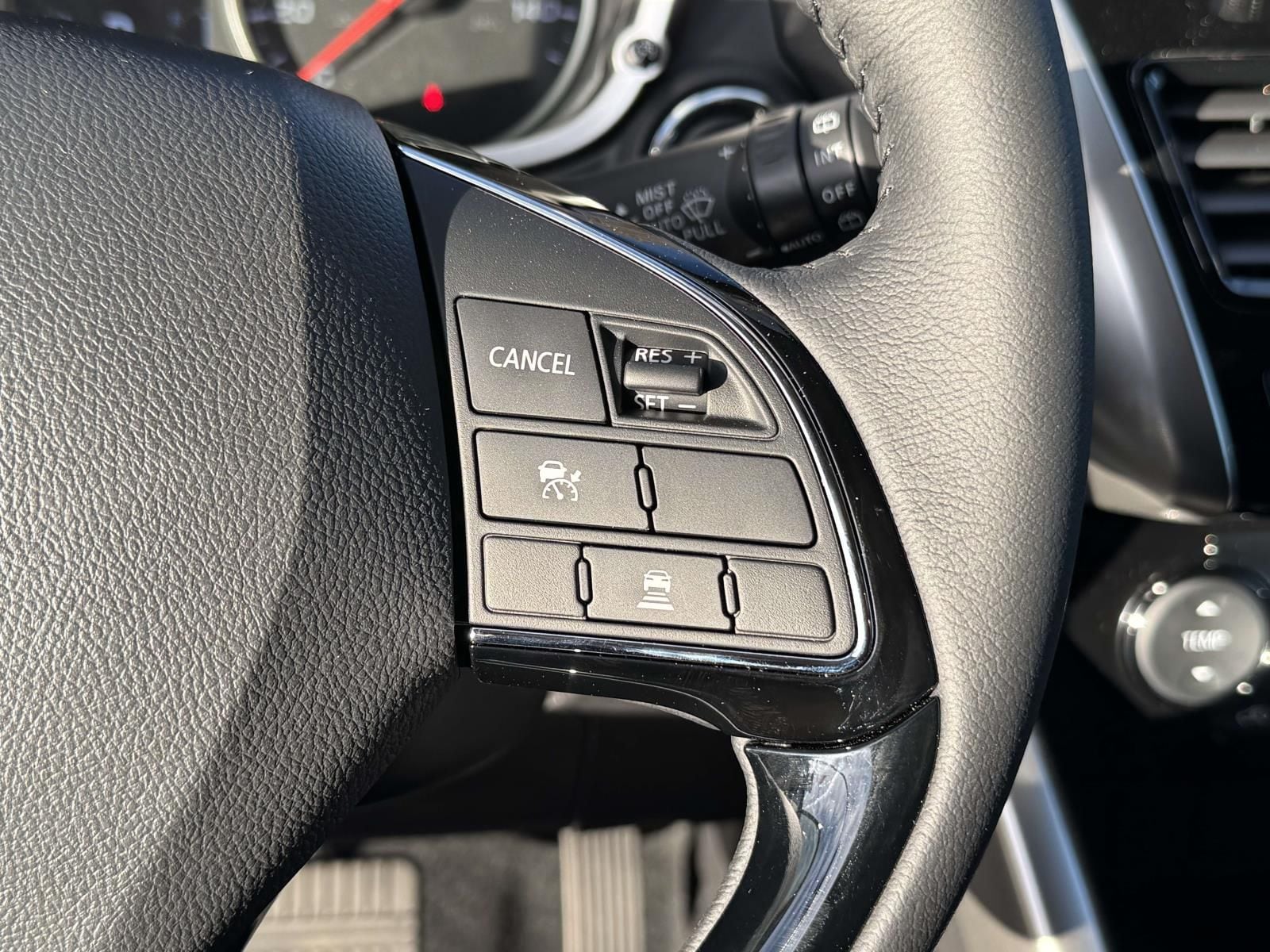 2026 Mitsubishi Eclipse Cross SE - Photo 15
