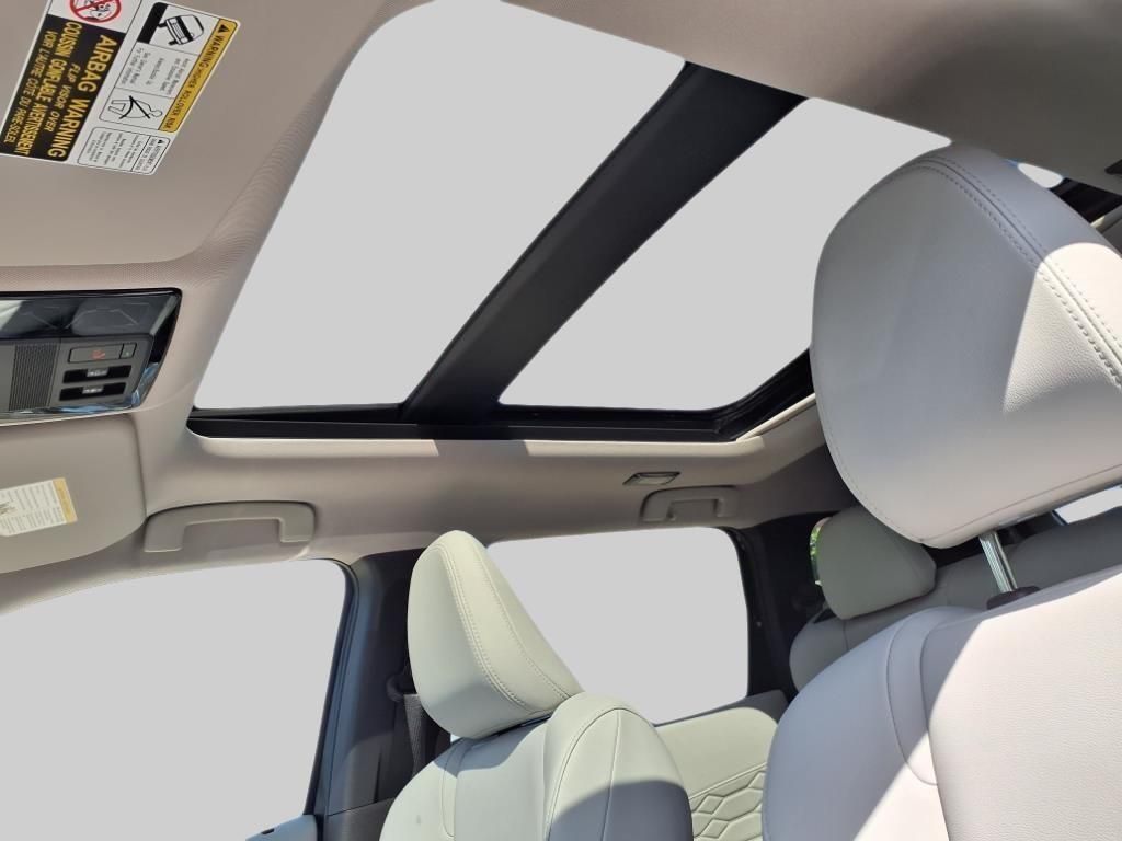 2025 Mitsubishi Outlander SEL Platinum Edition - Photo 15