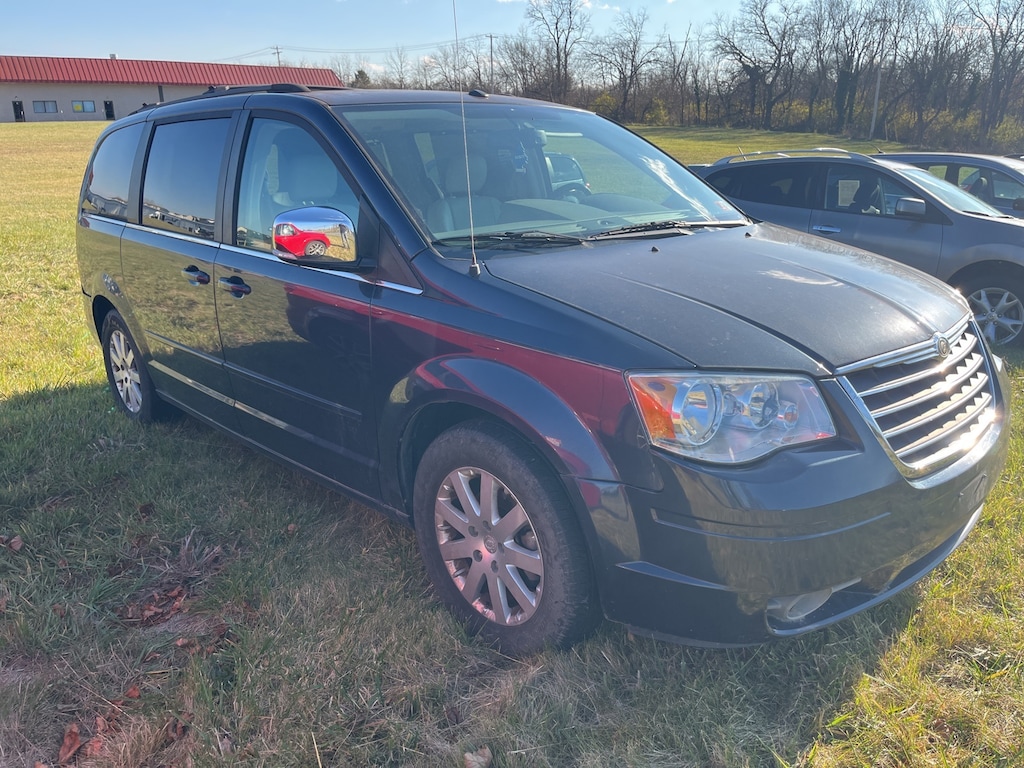 Used 2008 Chrysler Town & Country Touring Minivan/Van