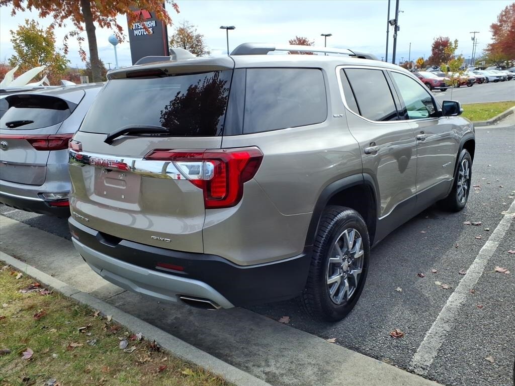 2023 Gmc Acadia SLT photo 3