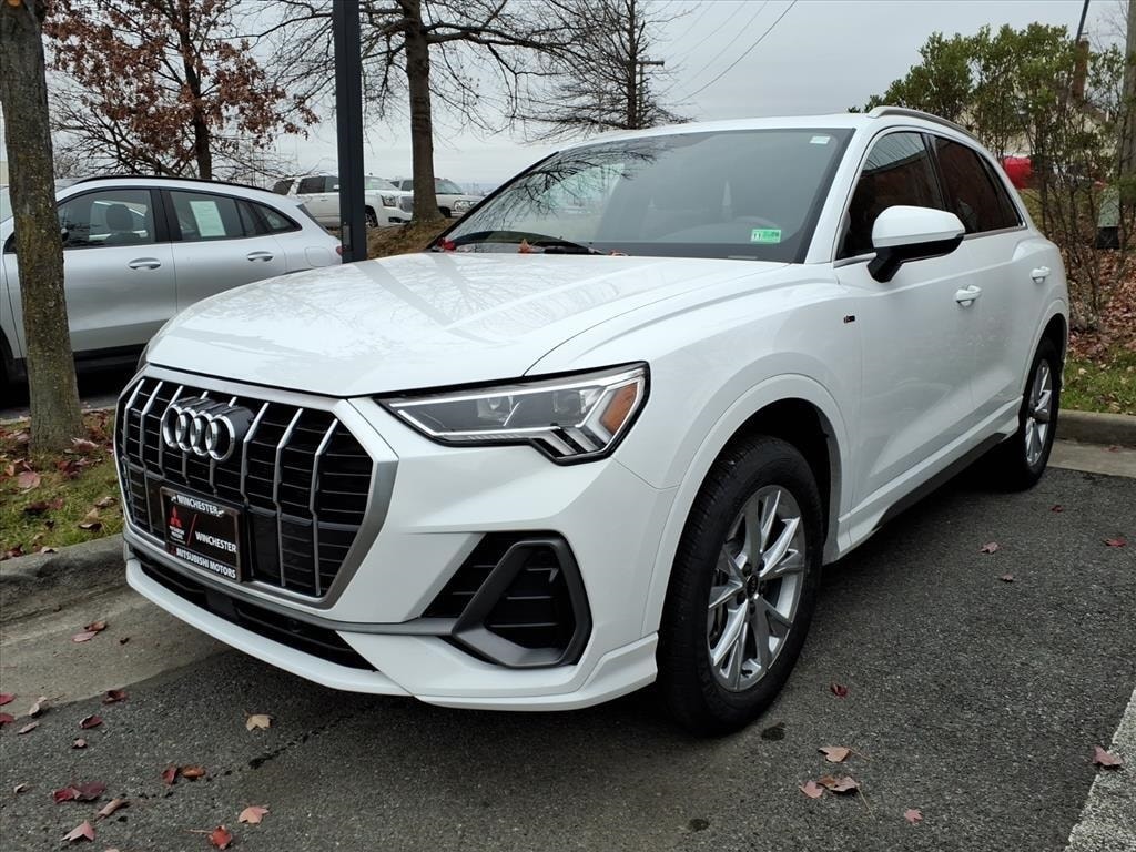 2025 Audi Q3 S Line Premium's photo