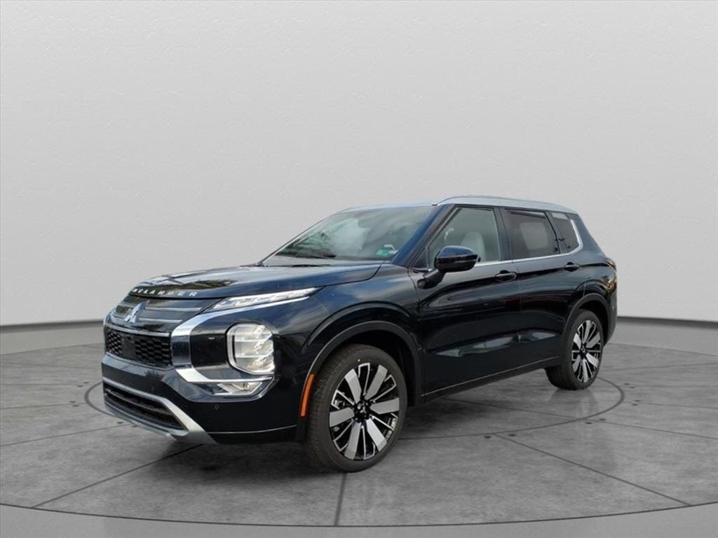 New 2025 Mitsubishi Outlander Platinum Edition SUV