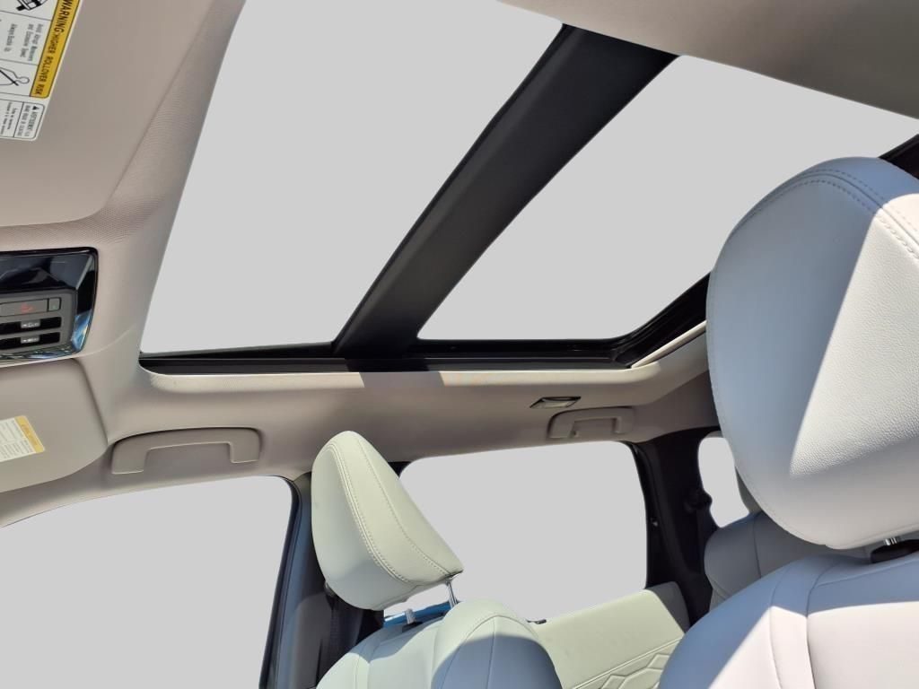 2025 Mitsubishi Outlander SEL Platinum Edition - Photo 15