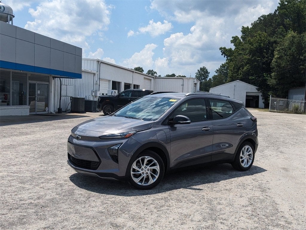 Used 2023 Chevrolet Bolt EUV LT with VIN 1G1FY6S09P4141843 for sale in Kingstree, SC