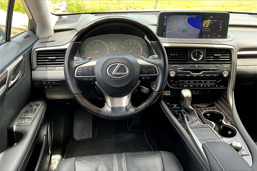 Image 5 of 2022 LEXUS RX 350L Luxury SUV