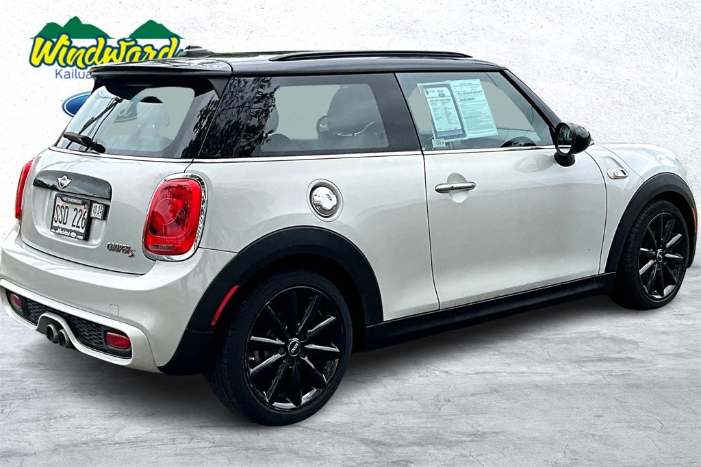 Used 2015 MINI Cooper S with VIN WMWXP7C51F2A42197 for sale in Kailua, HI