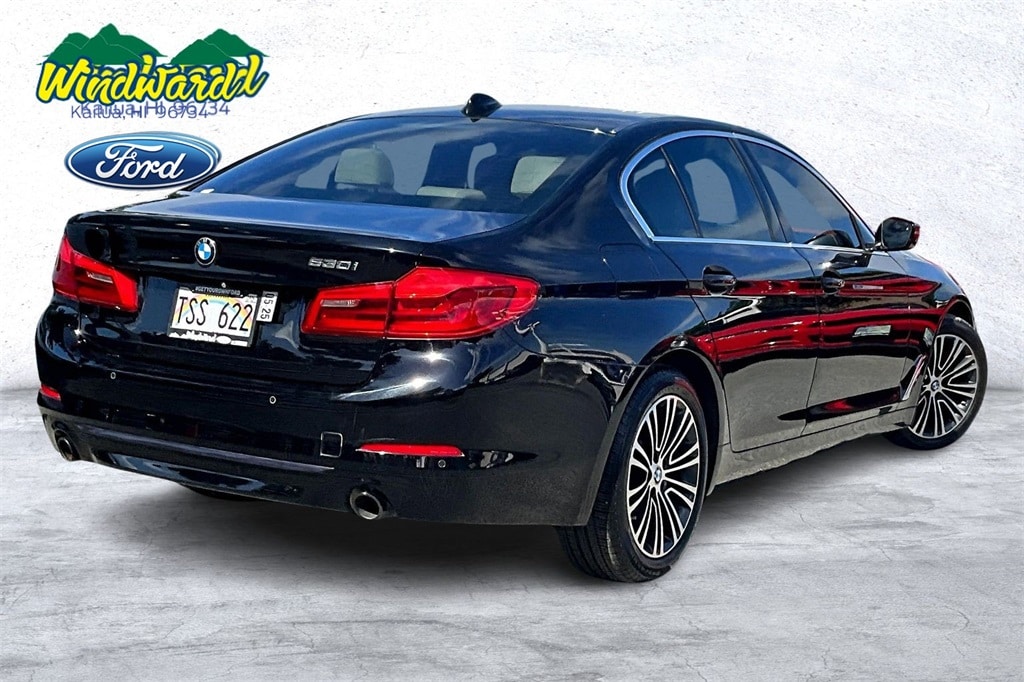 Used 2019 BMW 5 Series 530i with VIN WBAJA5C54KWW04573 for sale in Kailua, HI