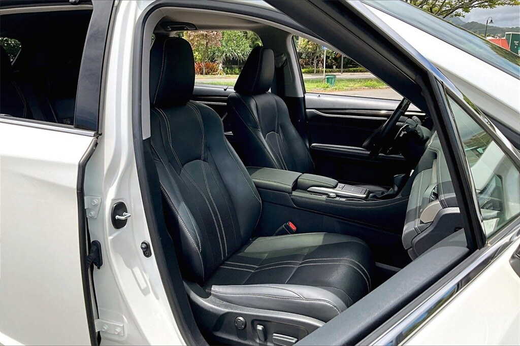 Image 7 of 2022 LEXUS RX 350L Luxury SUV