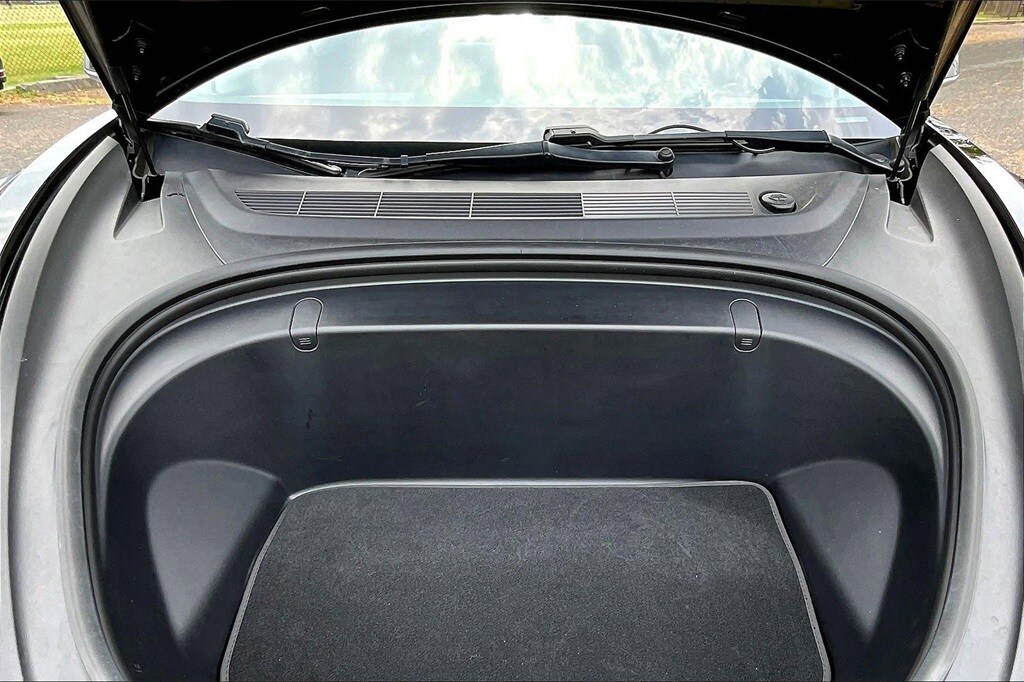 Image 9 of 2019 Tesla Model 3 Long Range Sedan