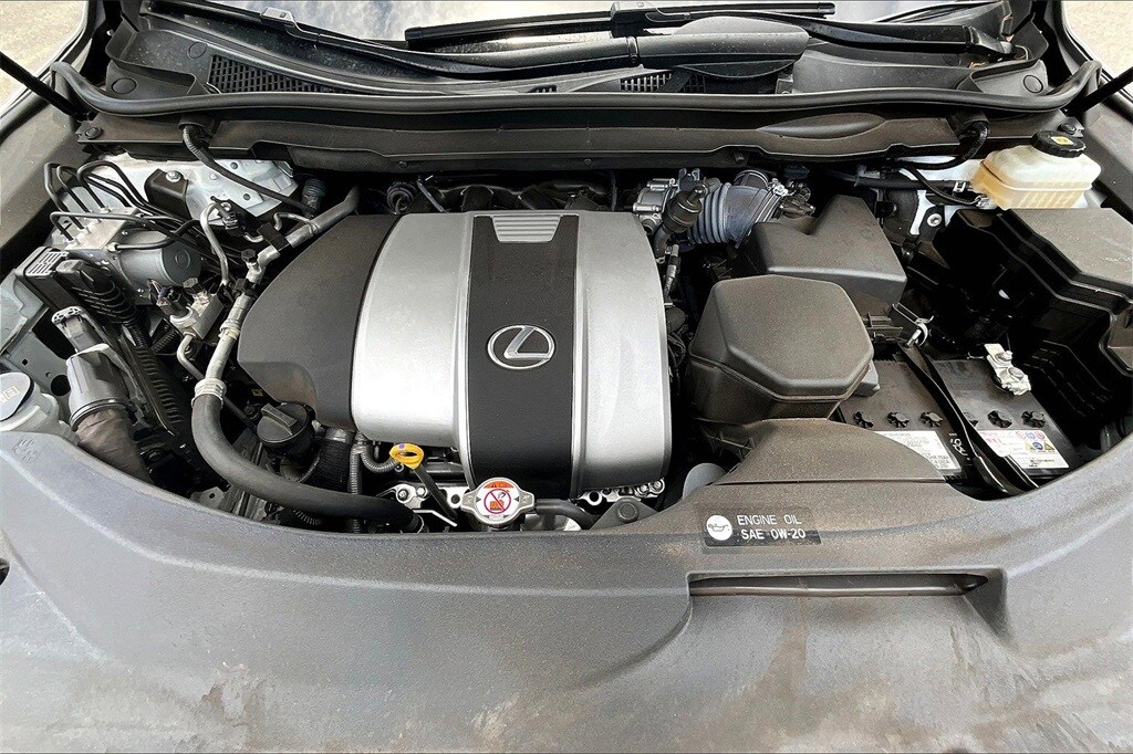 Image 9 of 2022 LEXUS RX 350L Luxury SUV