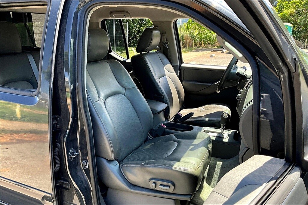 Image 7 of 2012 Nissan Frontier SL Crew Cab Long Bed Truck