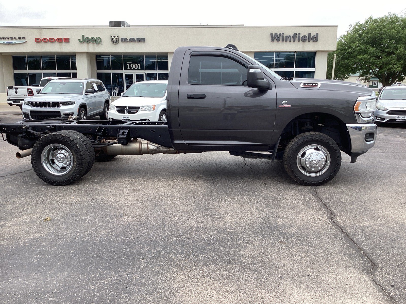 2023 RAM 3500 Tradesman 4X4 Regular Cab SWB SRW's photo