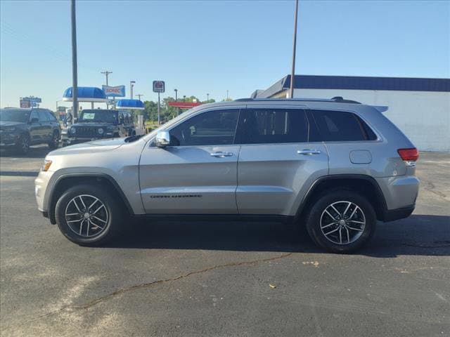 Used 2017 Jeep Grand Cherokee Limited with VIN 1C4RJFBG9HC863780 for sale in Winfield, KS