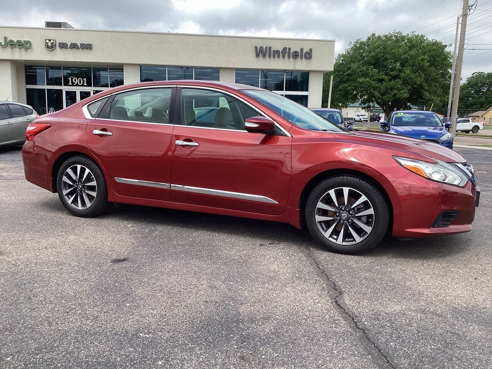 2016 Nissan Altima 2.5 SV's photo