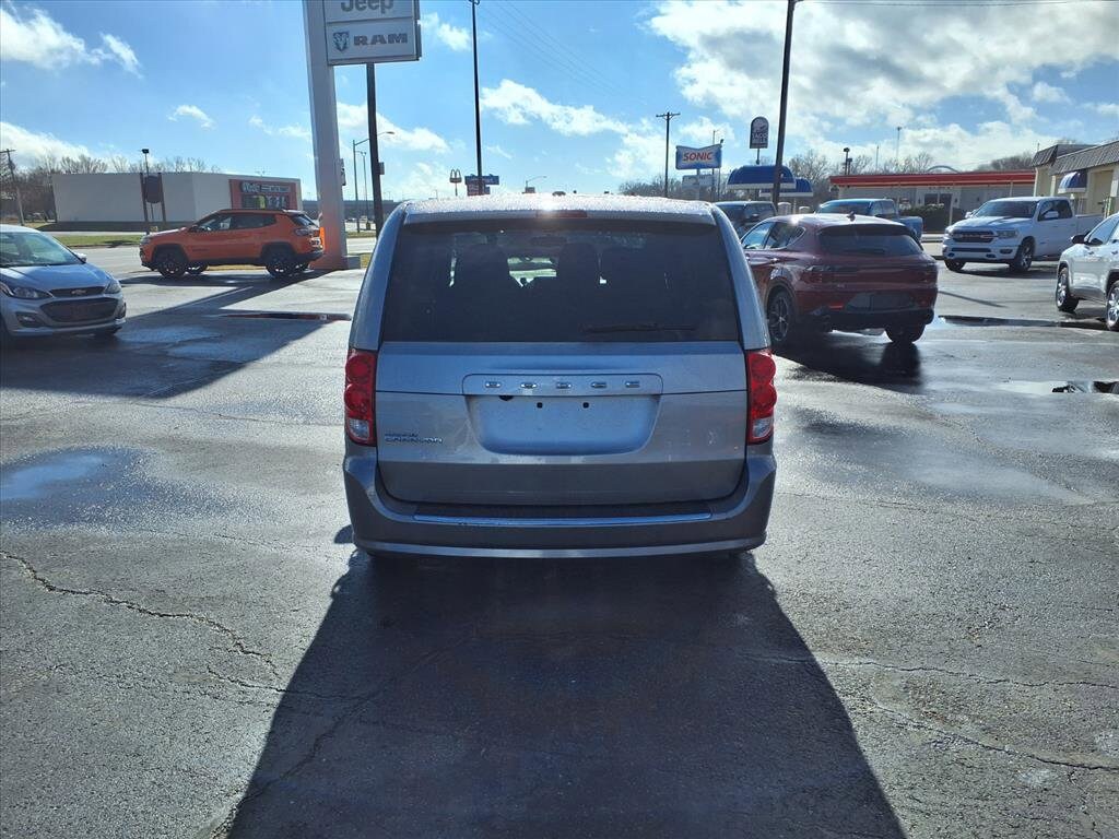 Used 2017 Dodge Grand Caravan SE Van