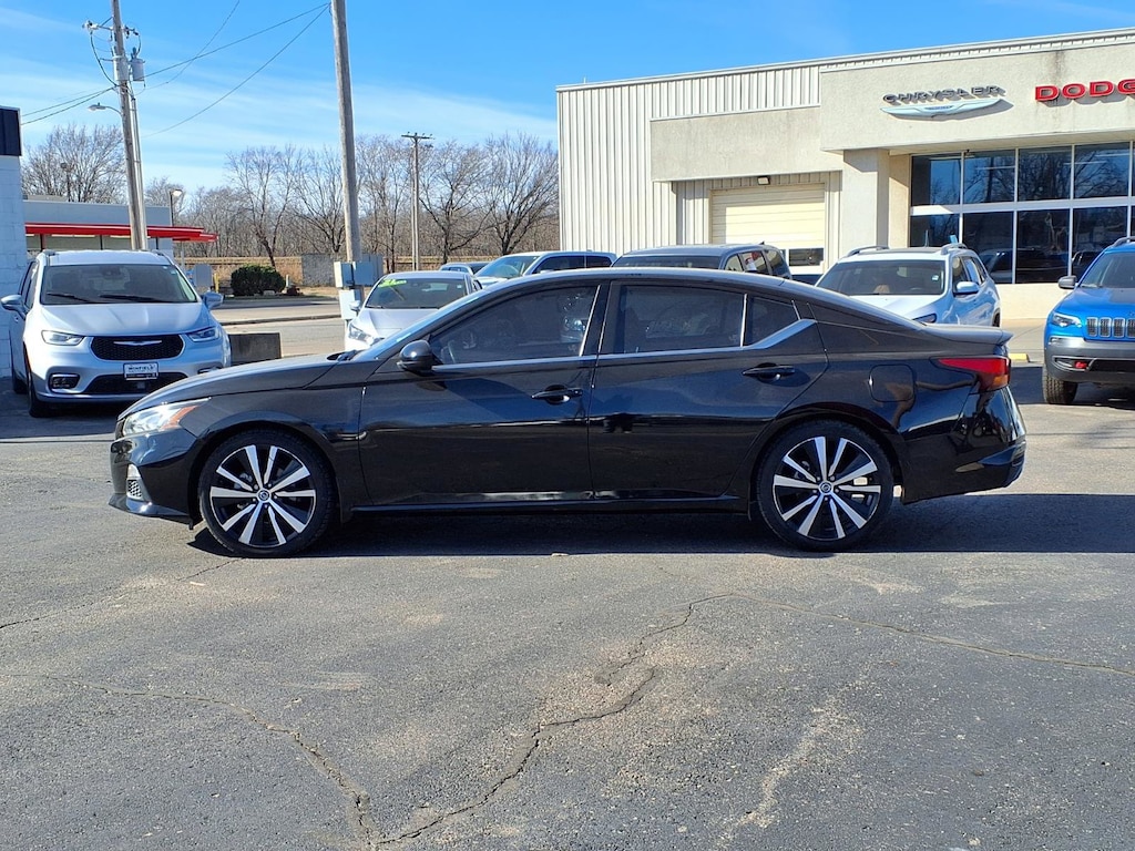 Used 2021 Nissan Altima 2.5 SR Sedan