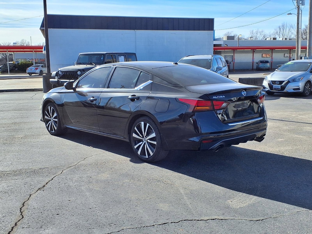 Used 2021 Nissan Altima 2.5 SR Sedan