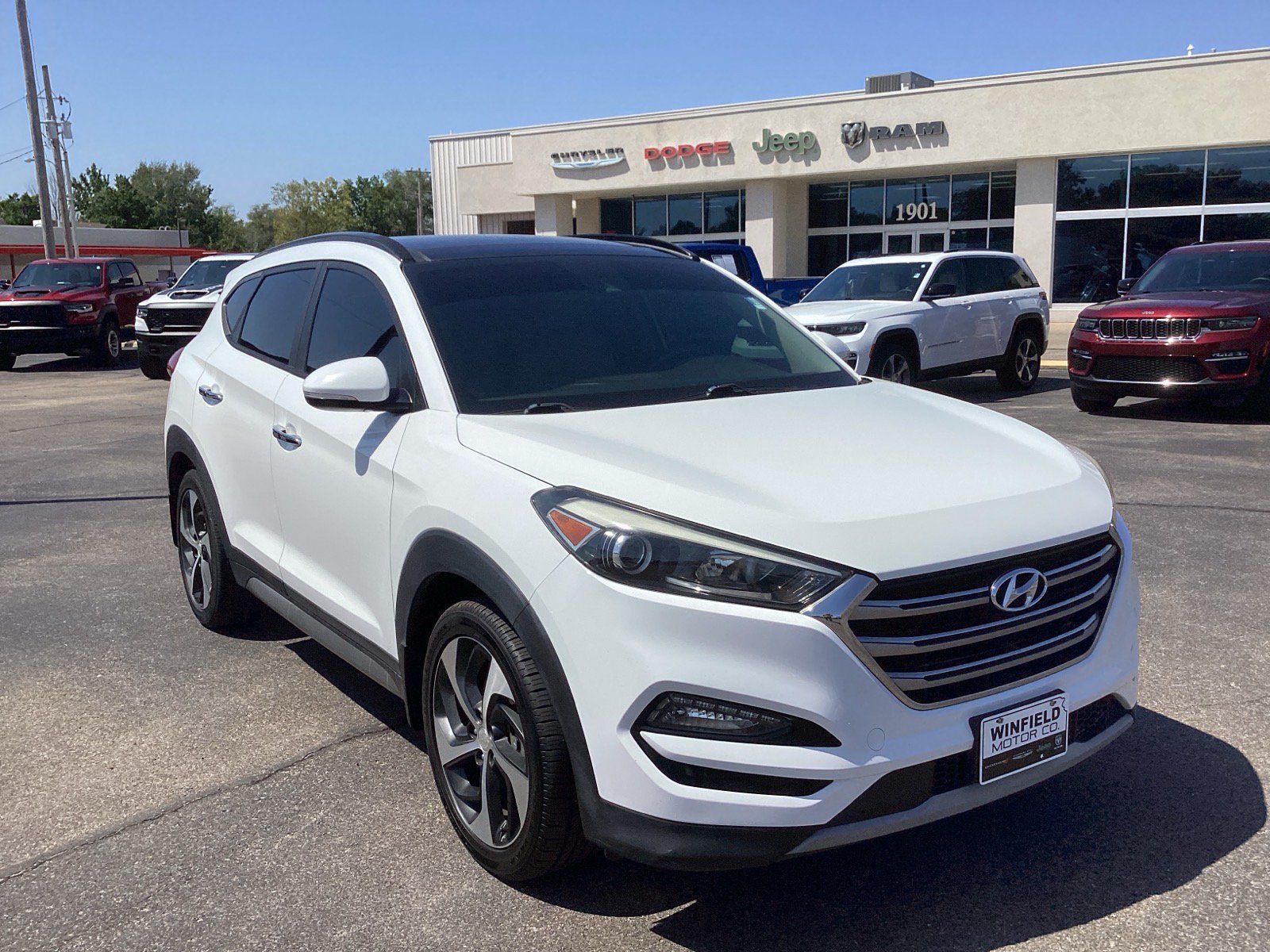 Used 2017 Hyundai Tucson Limited with VIN KM8J33A22HU293624 for sale in Winfield, KS