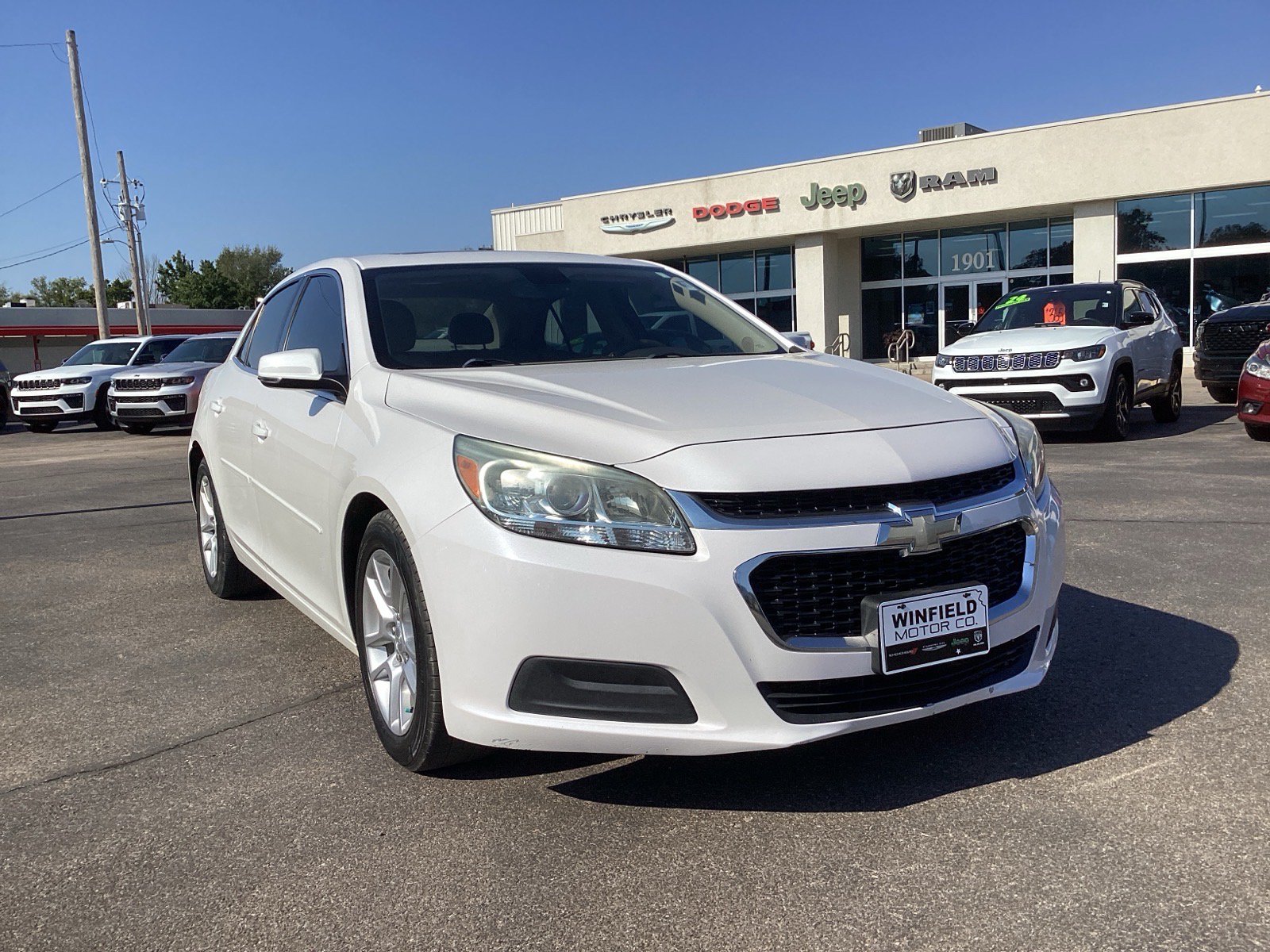 Used 2015 Chevrolet Malibu 1LT with VIN 1G11C5SL2FF147435 for sale in Winfield, KS