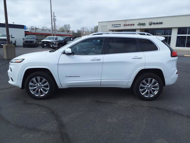 Used 2016 Jeep Cherokee Overland with VIN 1C4PJMJS5GW344143 for sale in Winfield, KS