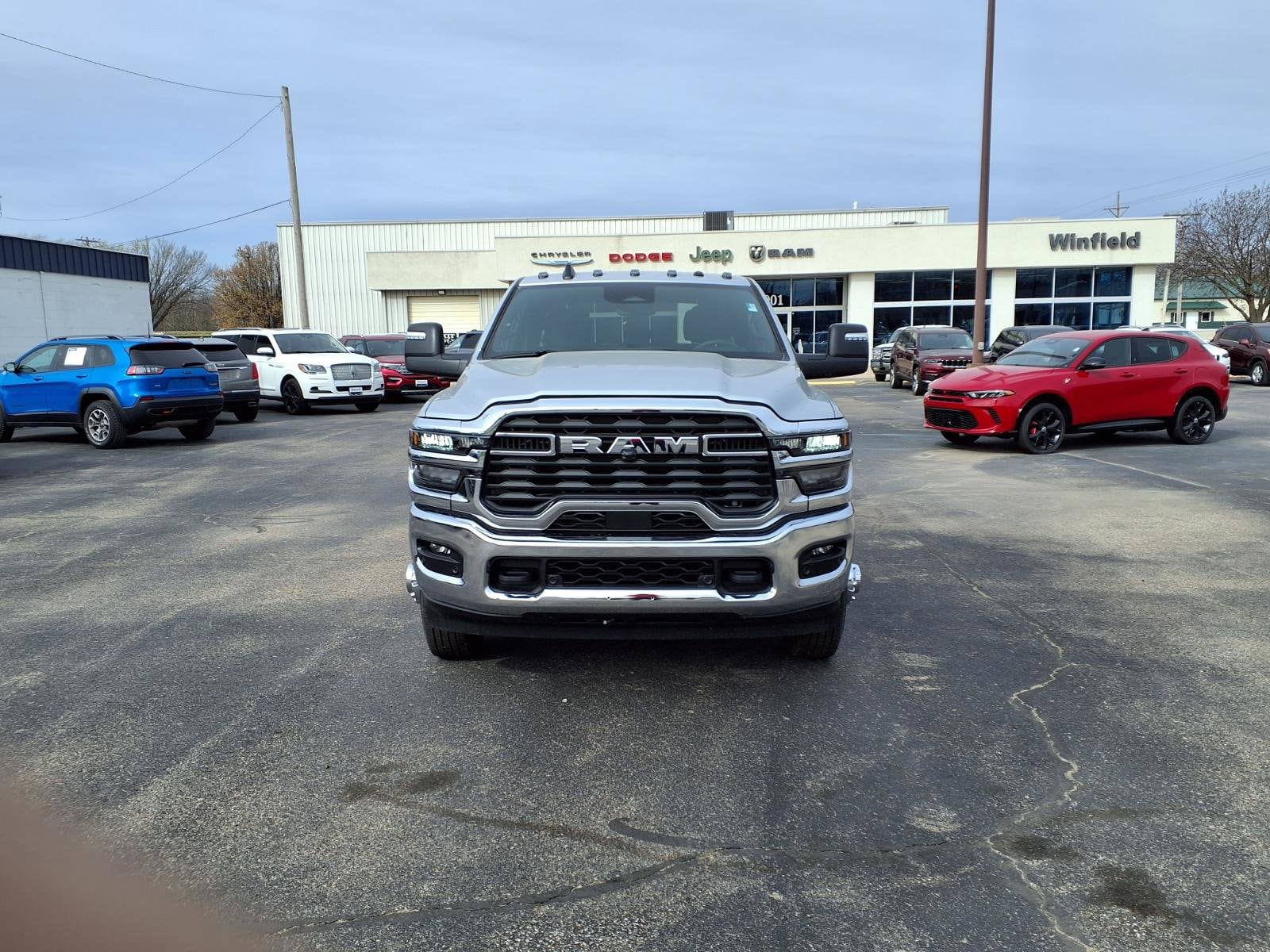 2026 RAM 3500 Big Horn - Photo 8