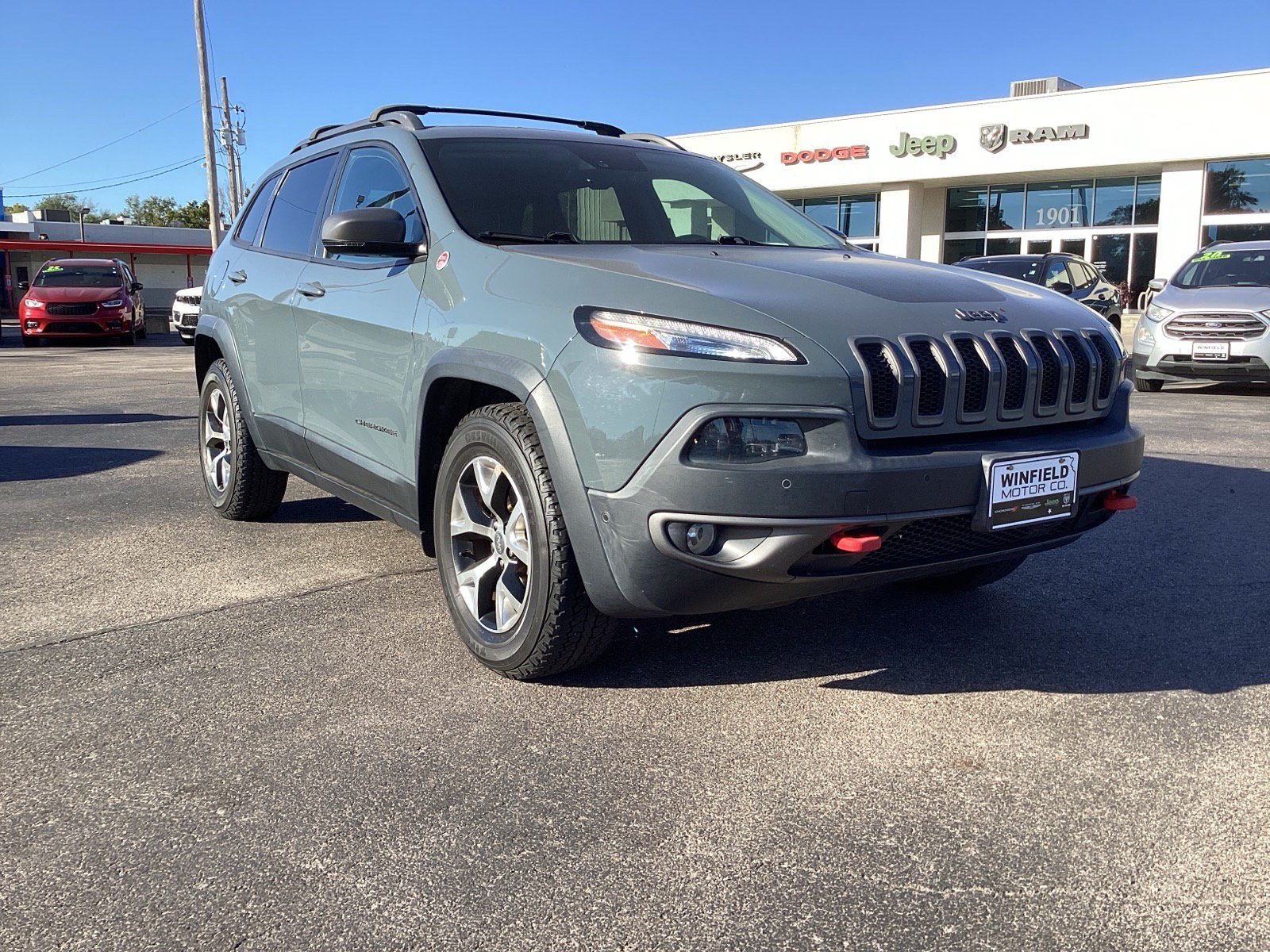Used 2014 Jeep Cherokee Trailhawk with VIN 1C4PJMBS3EW153185 for sale in Winfield, KS