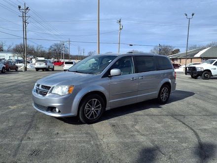 2017 Dodge Grand Caravan SXT Van