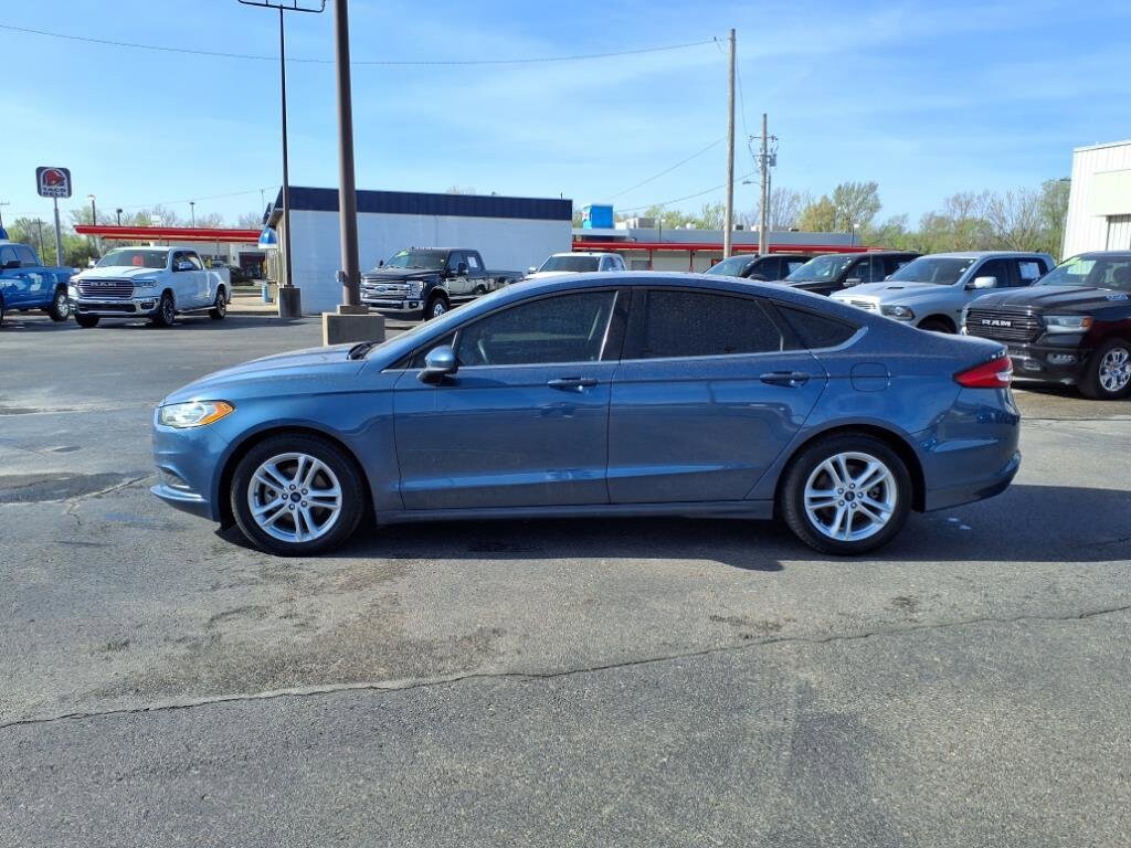 Used 2018 Ford Fusion SE with VIN 3FA6P0HD2JR136490 for sale in Winfield, KS