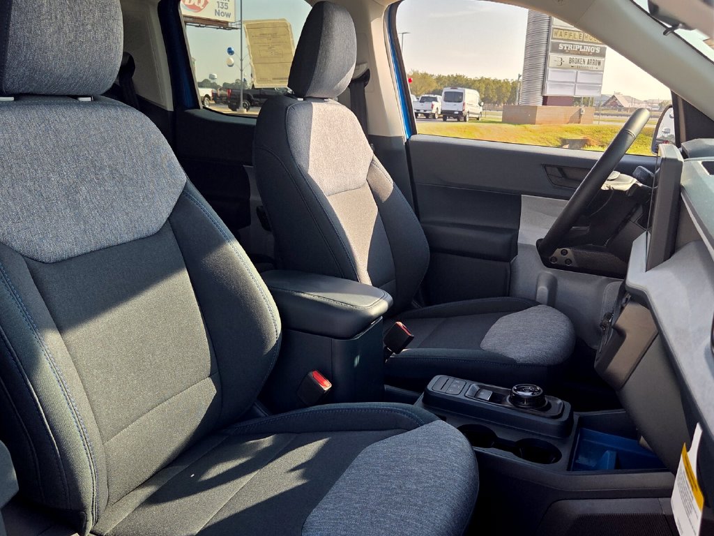 2026 Ford Maverick XLT - Photo 13