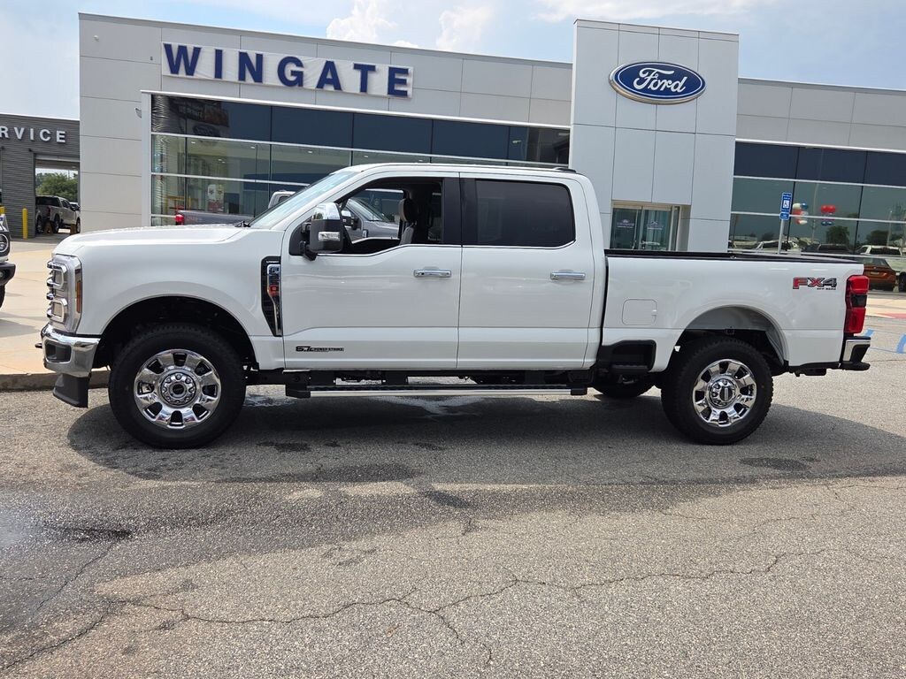 New 2026 Ford F-250SD Lariat Truck
