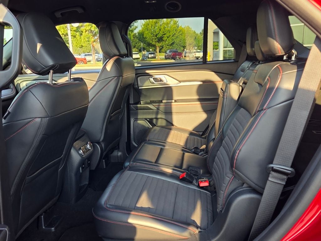 Used 2025 Ford Explorer ST-Line SUV