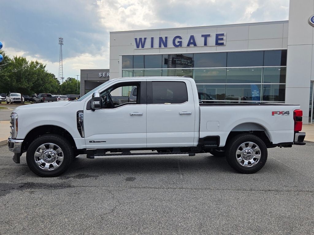 New 2026 Ford F-250SD Lariat Truck
