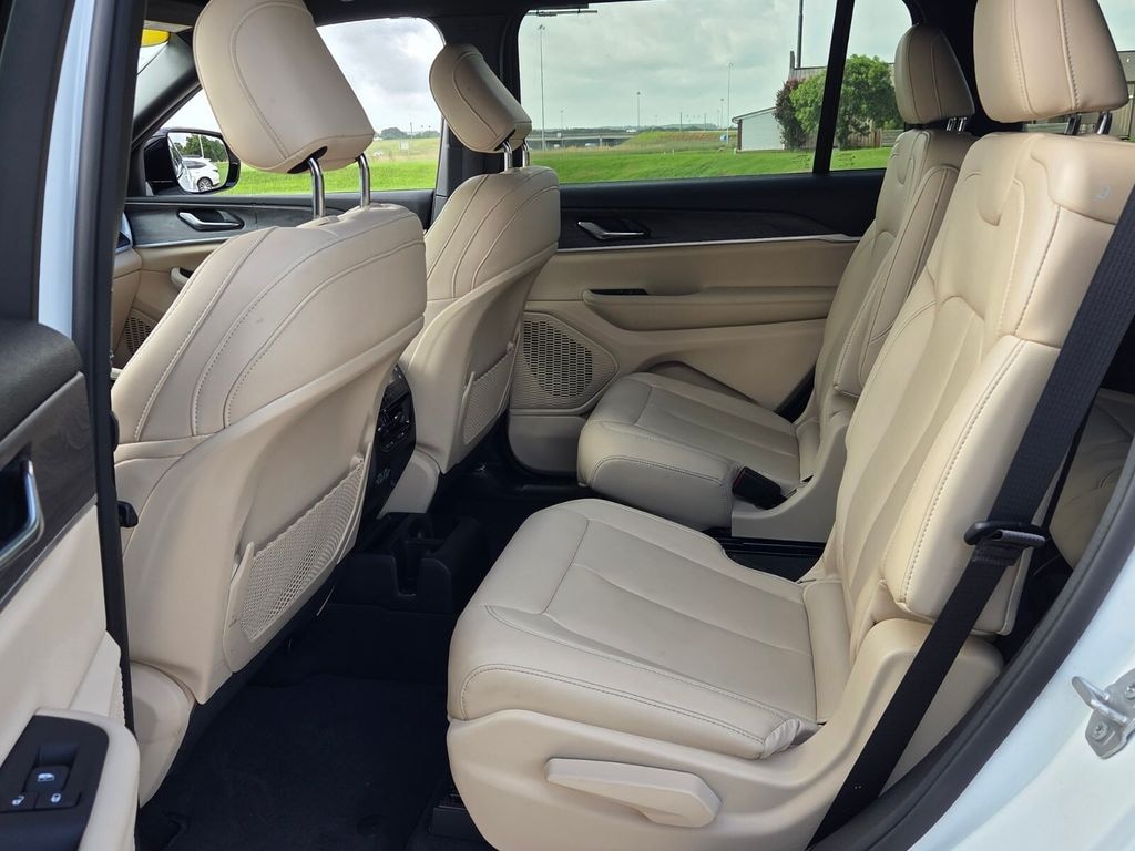 Used 2024 Jeep Grand Cherokee L Limited SUV