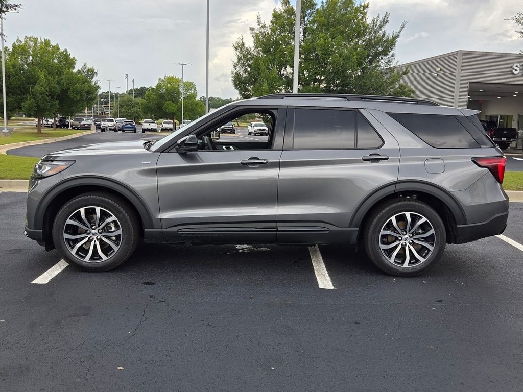 New 2026 Ford Explorer ST-Line SUV