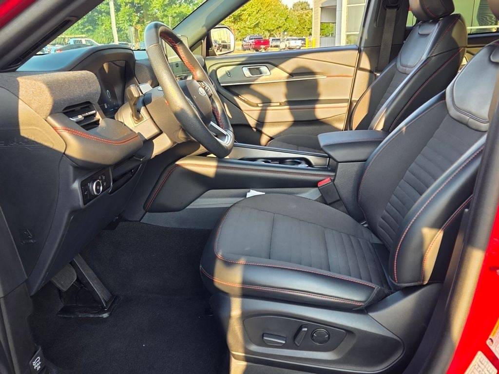 Used 2025 Ford Explorer ST-Line SUV