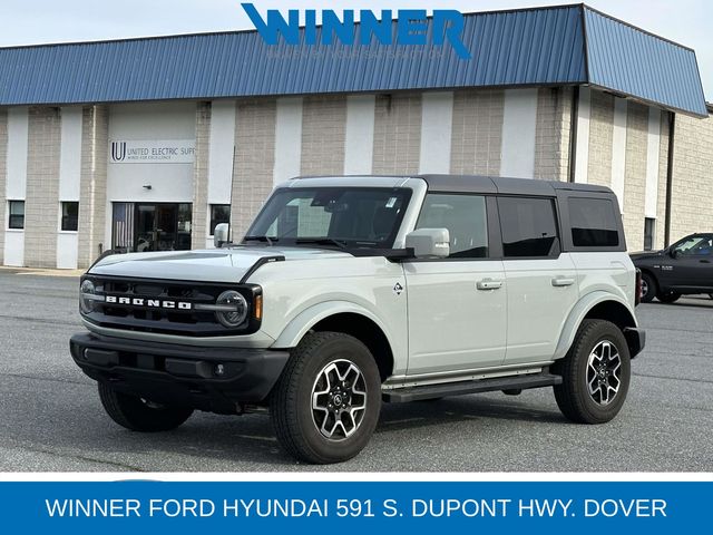 2024 Ford Bronco 4-Door Outer Banks's photo
