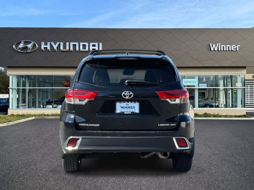 Used 2019 Toyota Highlander SUV