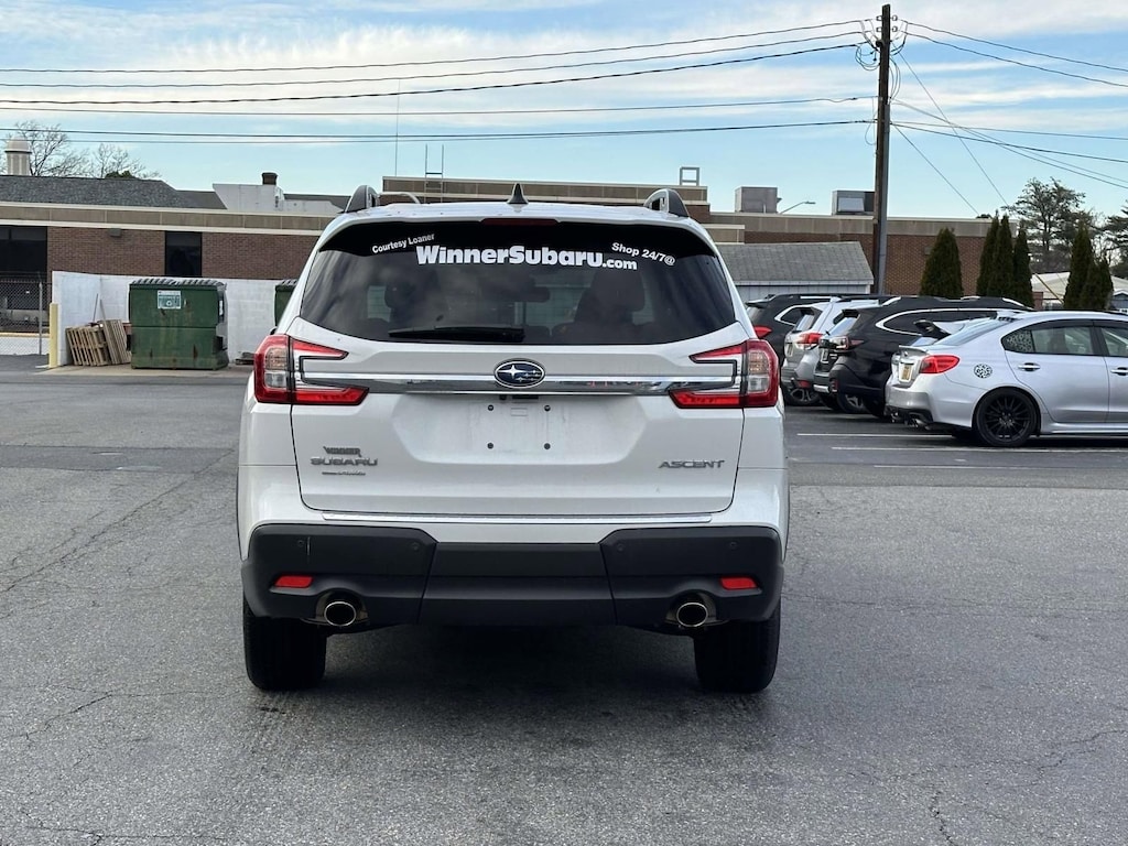 Used 2025 Subaru Ascent Premium Premium 8-Passenger
