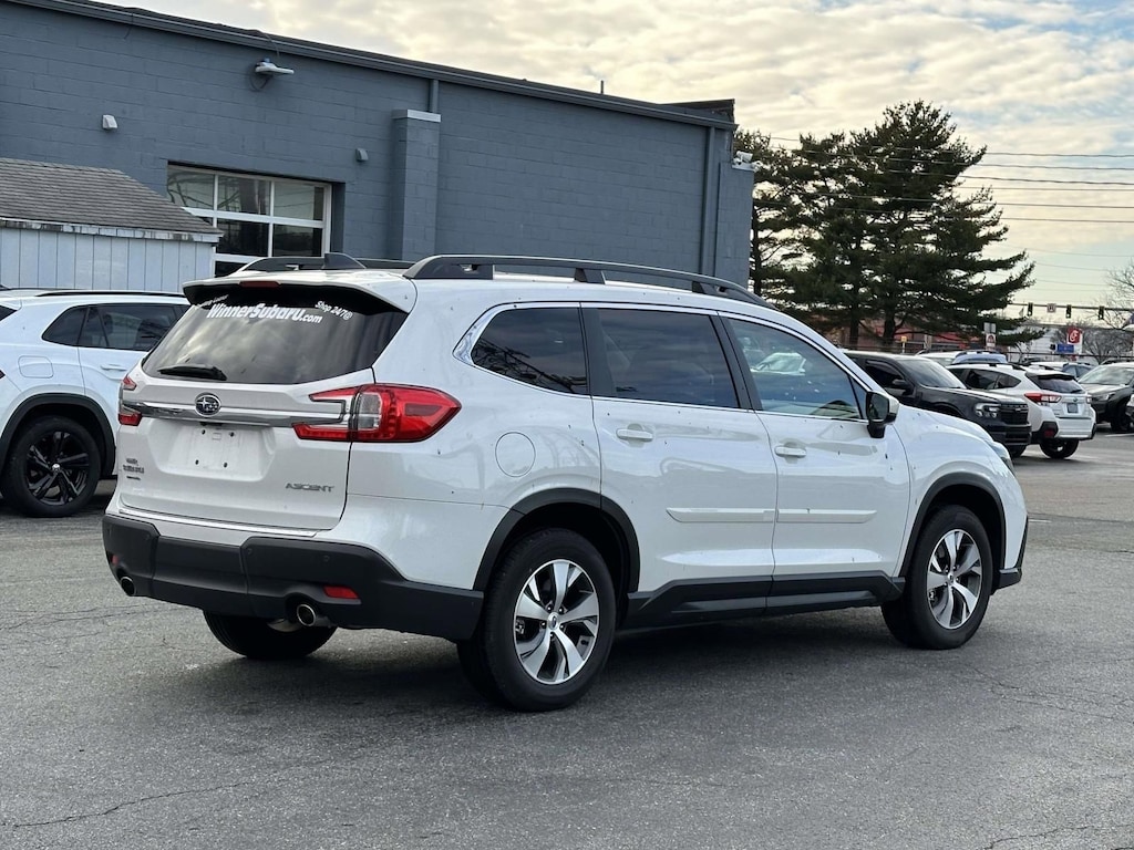 Used 2025 Subaru Ascent Premium Premium 8-Passenger