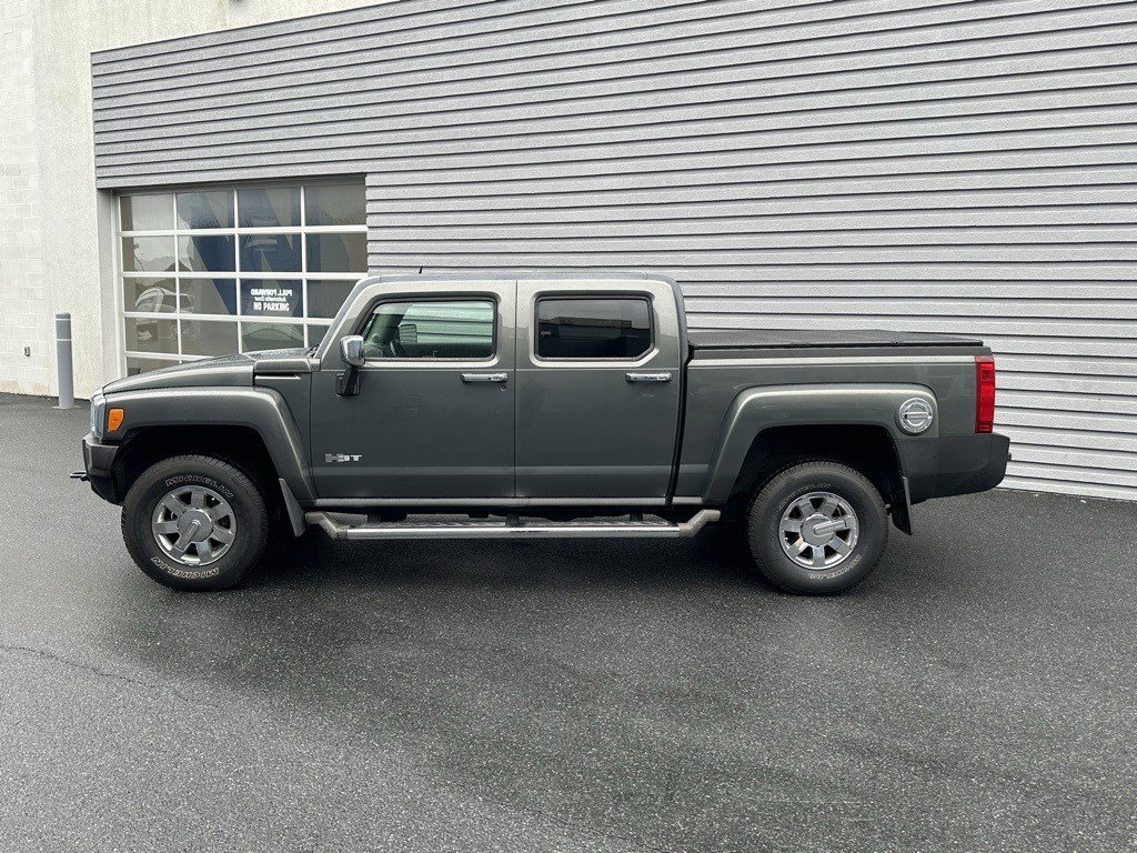 Used 2010 Hummer H3T Luxury Edition with VIN 5GNRNJEE0A8122668 for sale in Dover, DE