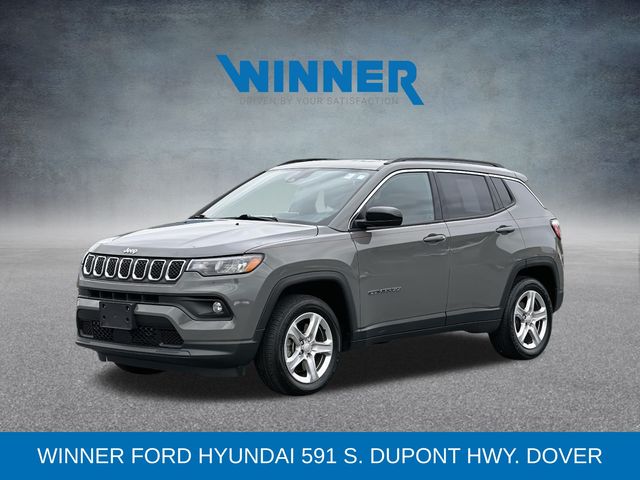 2023 Jeep Compass Latitude's photo