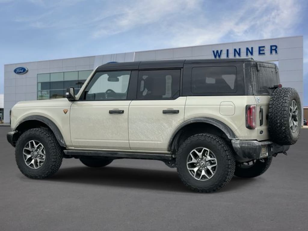 Used 2025 Ford Bronco Badlands SUV